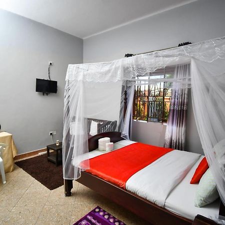 Jinja Grand Hotel Esterno foto